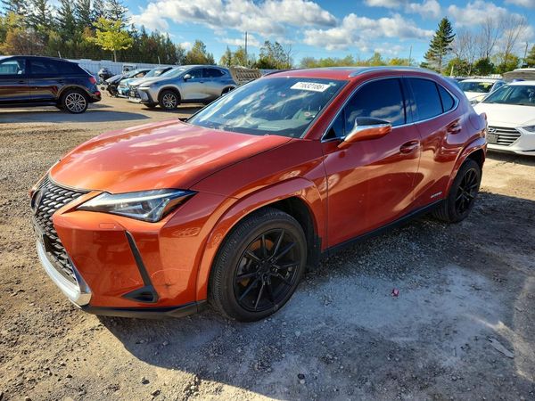 2022 LEXUS UX 250H 250h Luxury — Front 3/4