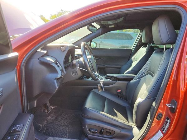 2022 LEXUS UX 250H 250h Luxury — DENT