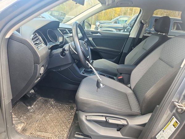 2018 VOLKSWAGEN TIGUAN 4Motion S — DENT