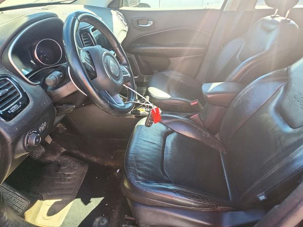 2017 JEEP COMPASS Limited — DENT