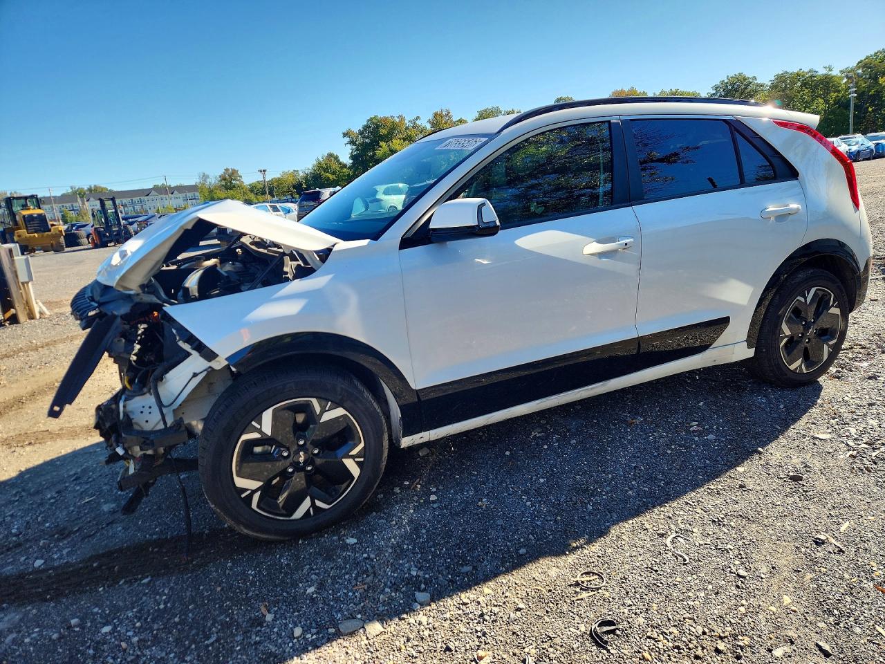 2023 KIA NIRO Wind — Front 3/4
