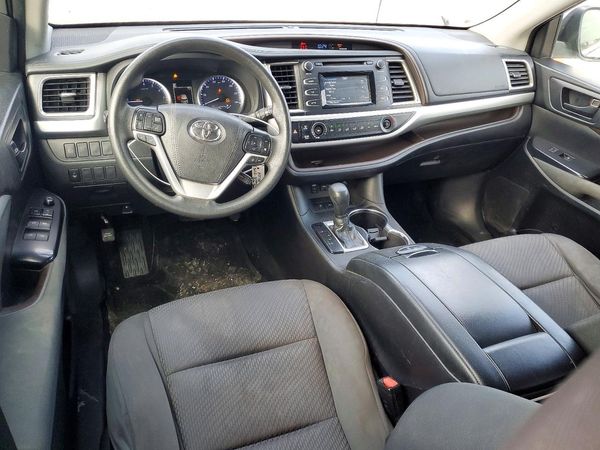 2019 TOYOTA HIGHLANDER LE/LE Plus — CKPT