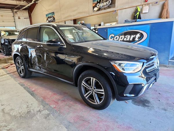 2020 MERCEDES-BENZ GLC GLC300-4M — Passenger 3/4