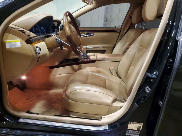 2012 MERCEDES-BENZ S S550 4-MATIC — DENT