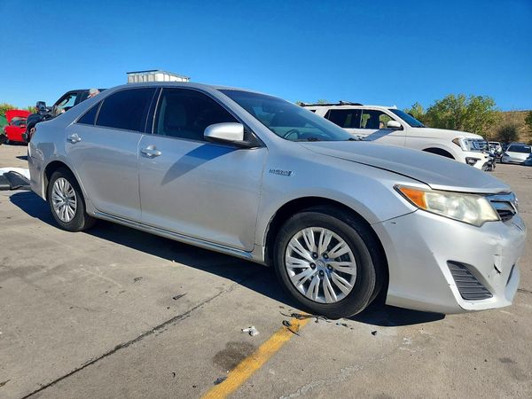 2013 TOYOTA CAMRY SOLA Hybrid — Passenger 3/4