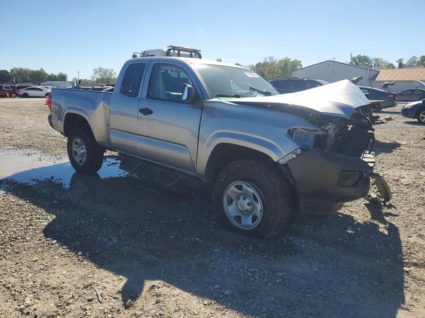 2020 TOYOTA TACOMA SR5 — Passenger 3/4