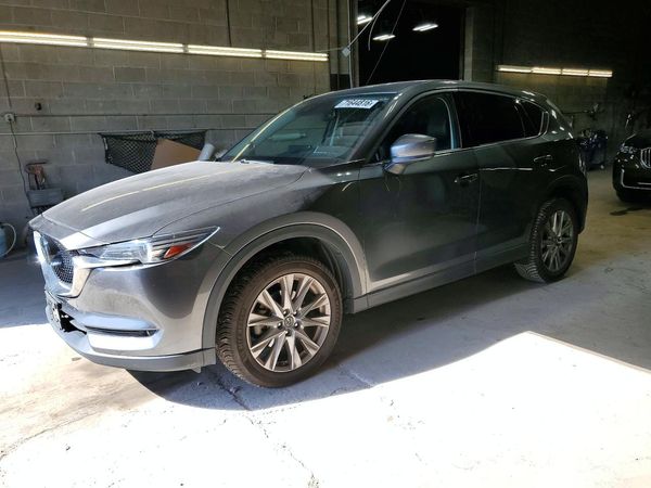2021 MAZDA CX-5 Grand Touring Reserve — Front 3/4