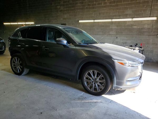 2021 MAZDA CX-5 Grand Touring Reserve — Passenger 3/4