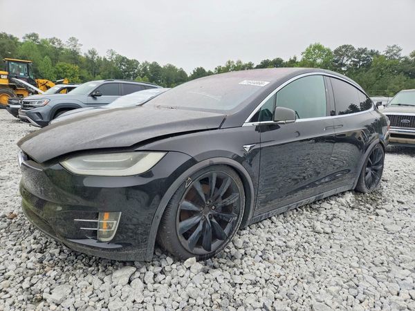 2019 TESLA MODEL X — Front 3/4