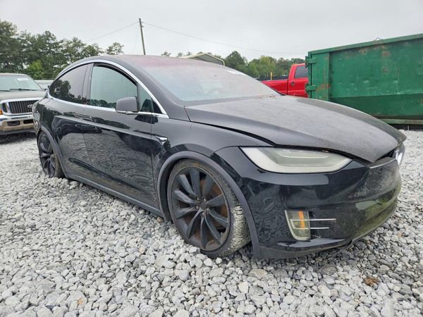 2019 TESLA MODEL X — Passenger 3/4