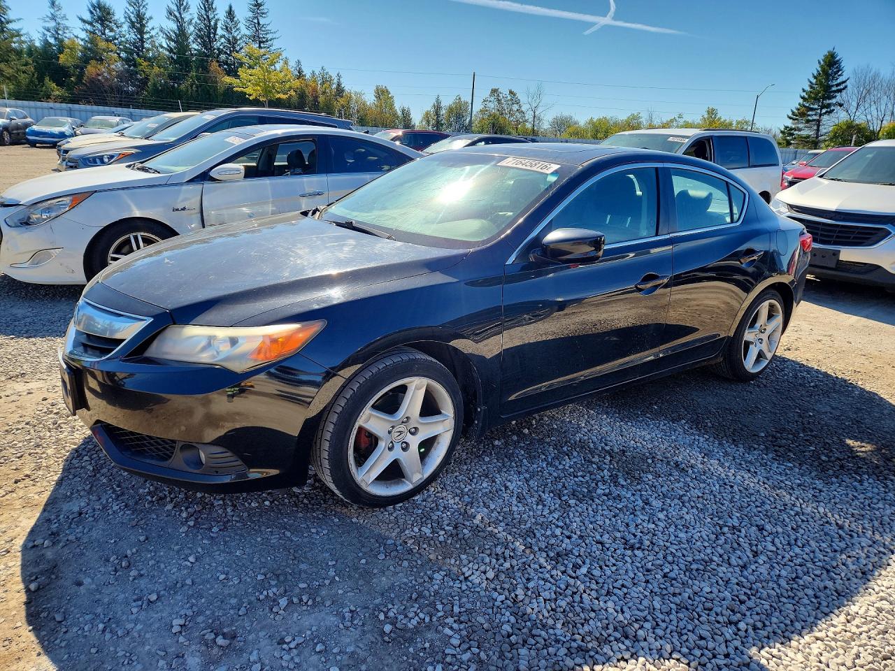 2013 ACURA ILX 20 TECH — Front 3/4