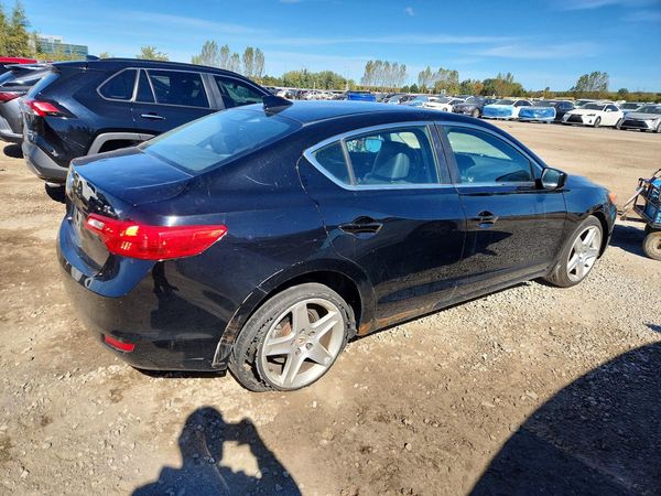 2013 ACURA ILX 20 TECH — PSRA