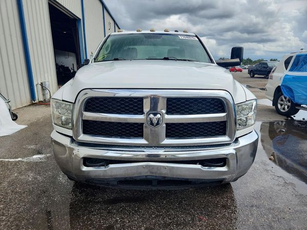 2017 RAM 3500 CREW CAB CHASSIS 4X4 — DIRF