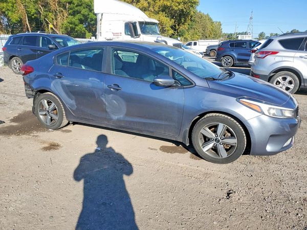 2018 KIA FORTE LX Pop,S,EX — Passenger 3/4