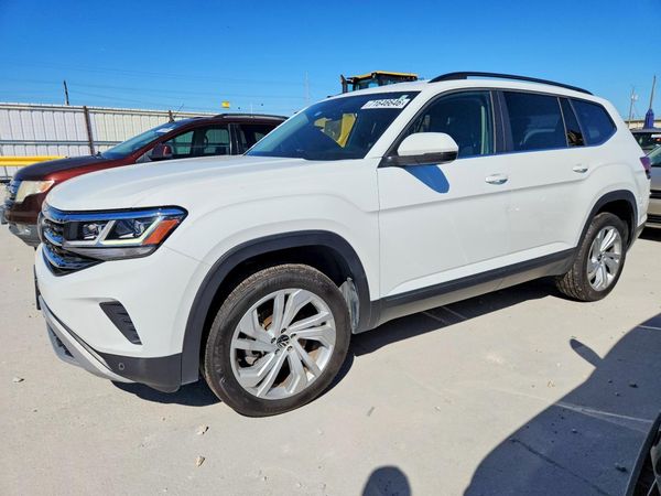 2022 VOLKSWAGEN ATLAS SE w/ Tech — Front 3/4