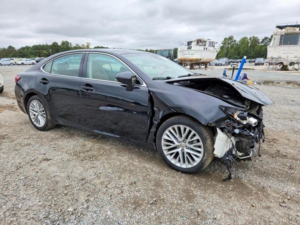 2016 LEXUS ES 350 — Passenger 3/4
