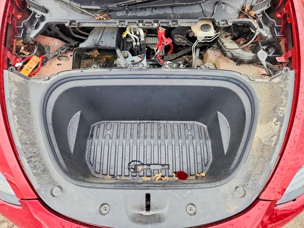 2024 TESLA MODEL Y — Engine bay