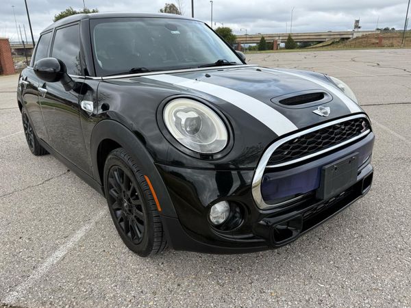 2016 MINI COOPER