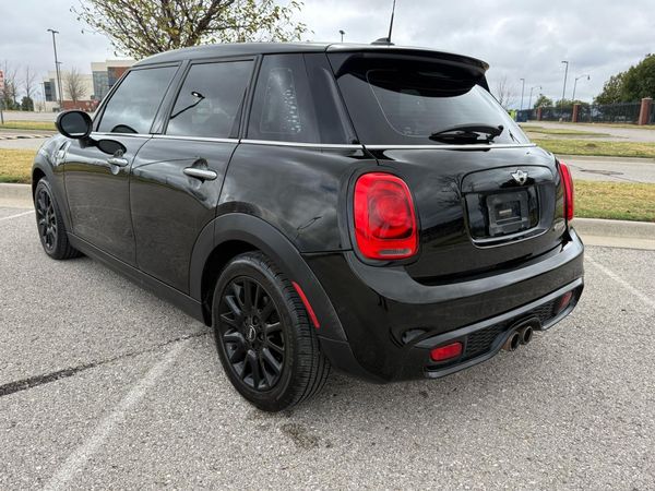 2016 MINI COOPER