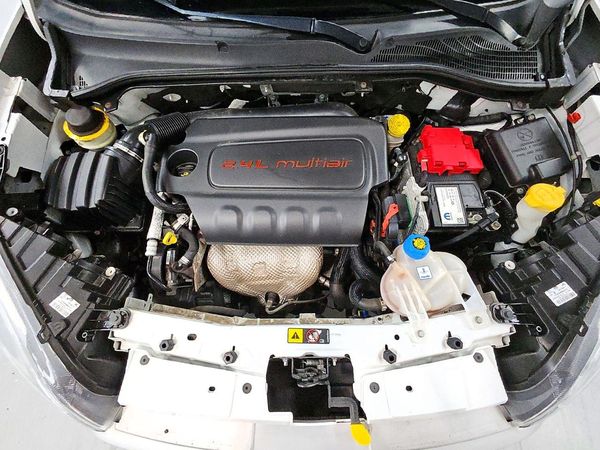 2022 RAM PROMASTER CITY Tradesman — Engine bay
