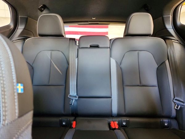 2025 VOLVO ALL OTHER Core — SUVN