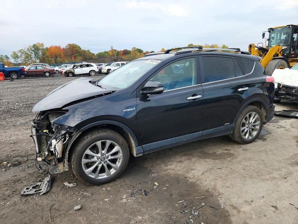 2017 TOYOTA RAV4 Ltd Hybrid — Front 3/4