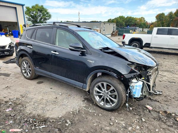 2017 TOYOTA RAV4 Ltd Hybrid — Passenger 3/4