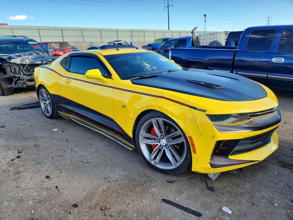 2017 CHEVROLET CAMARO 1LT — Passenger 3/4