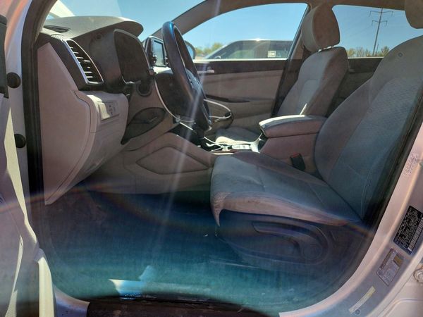 2019 HYUNDAI TUCSON SE — DENT