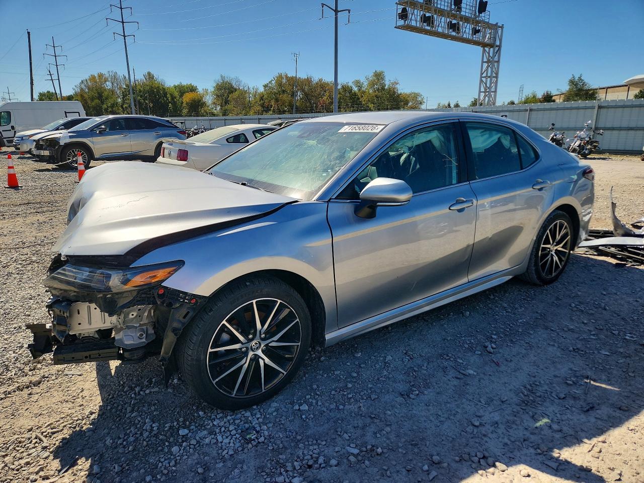 2024 TOYOTA CAMRY SE — Front 3/4
