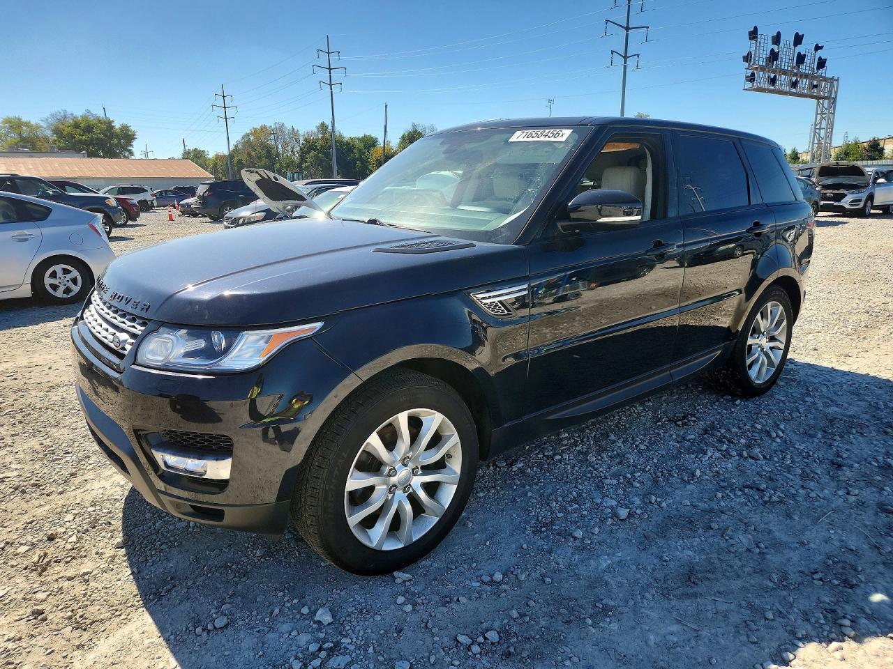 2014 LAND ROVER RANGEROVER HSE — Front 3/4