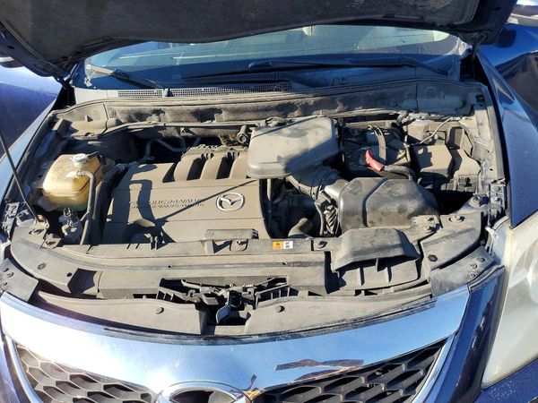 2012 MAZDA CX-9 Grand Touring/GT — Engine bay