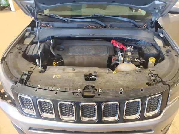 2020 JEEP COMPASS — Engine bay