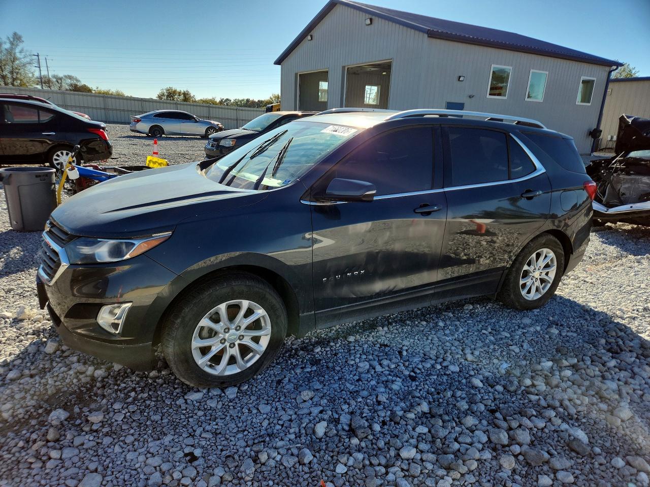 2018 CHEVROLET EQUINOX LT (3LT) — Front 3/4