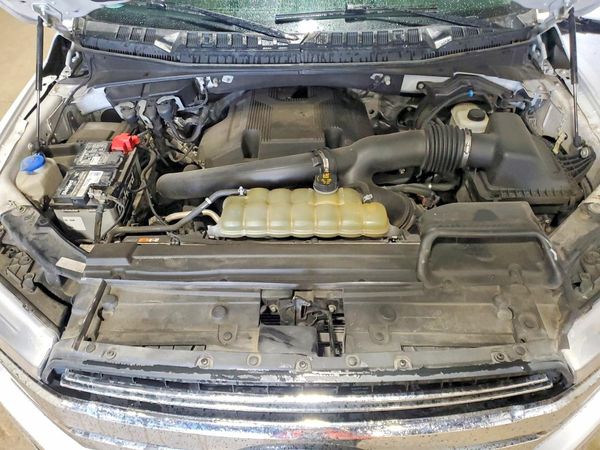 2020 FORD F150 — Engine bay