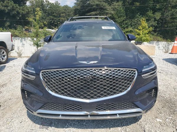 2025 GENESIS GV70