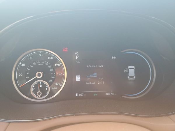 2025 GENESIS GV70