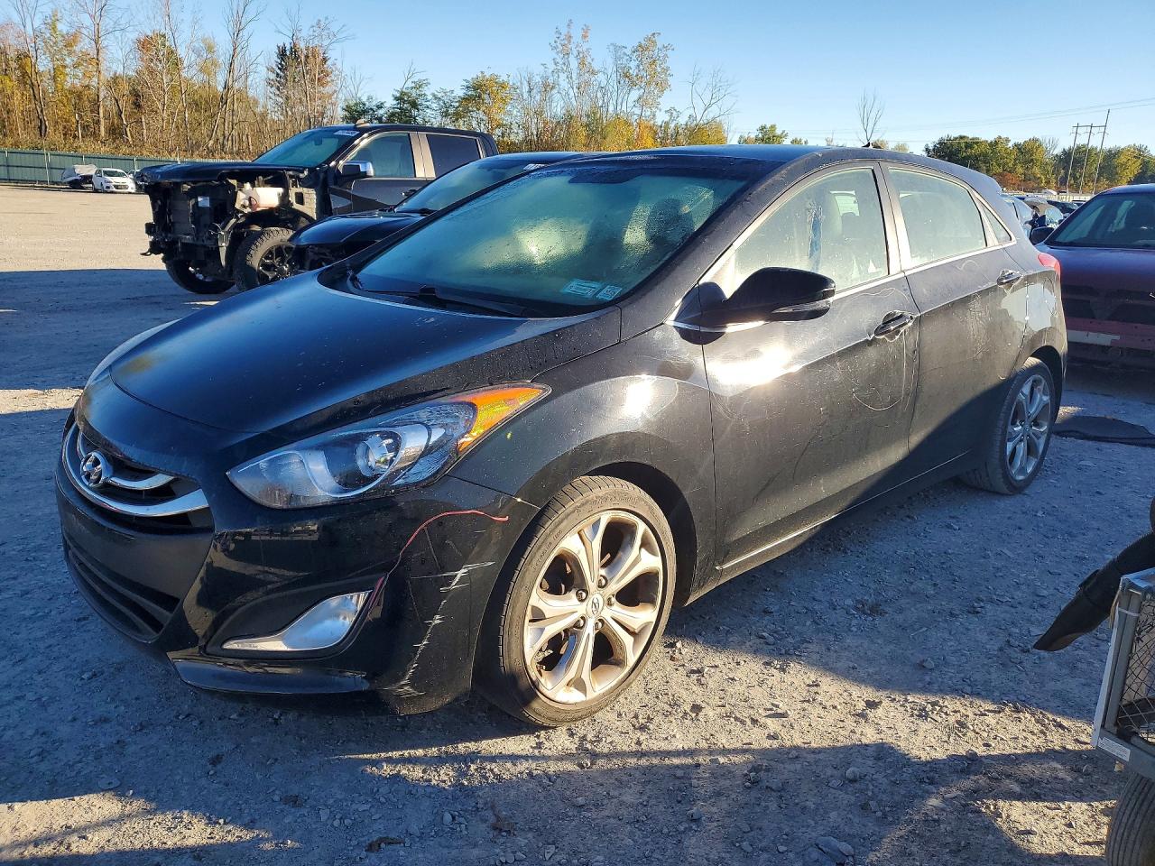 2014 HYUNDAI ELANTRA STD, Style, Tech — Front 3/4