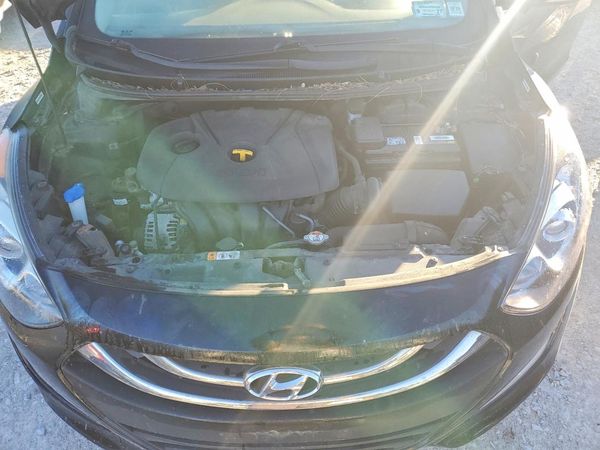 2014 HYUNDAI ELANTRA STD, Style, Tech — Engine bay