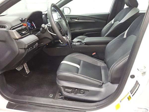 2025 TOYOTA CAMRY — DENT