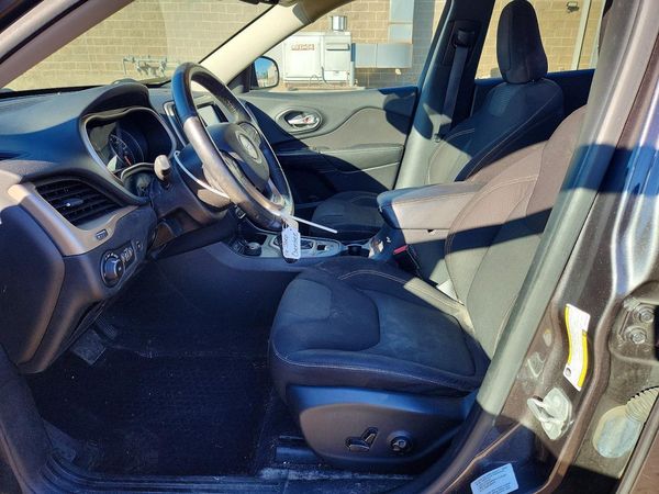 2016 JEEP CHEROKEE Latitude/Longitude/North — DENT
