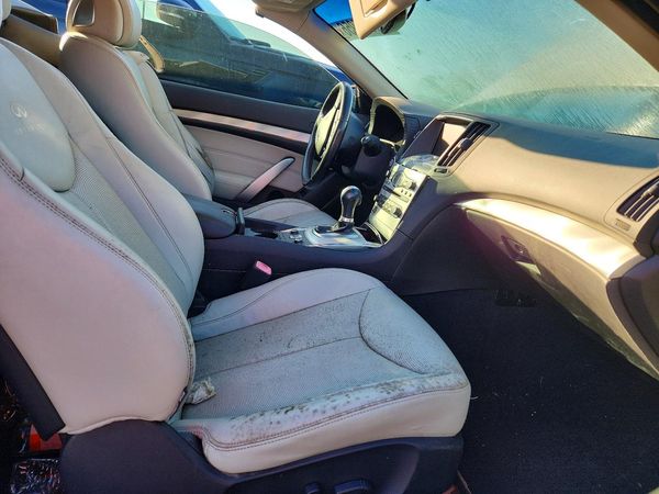 2013 INFINITI G37 — DENT