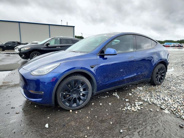 2021 TESLA MODEL Y — Front 3/4