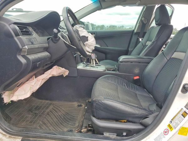 2014 TOYOTA CAMRY — DENT