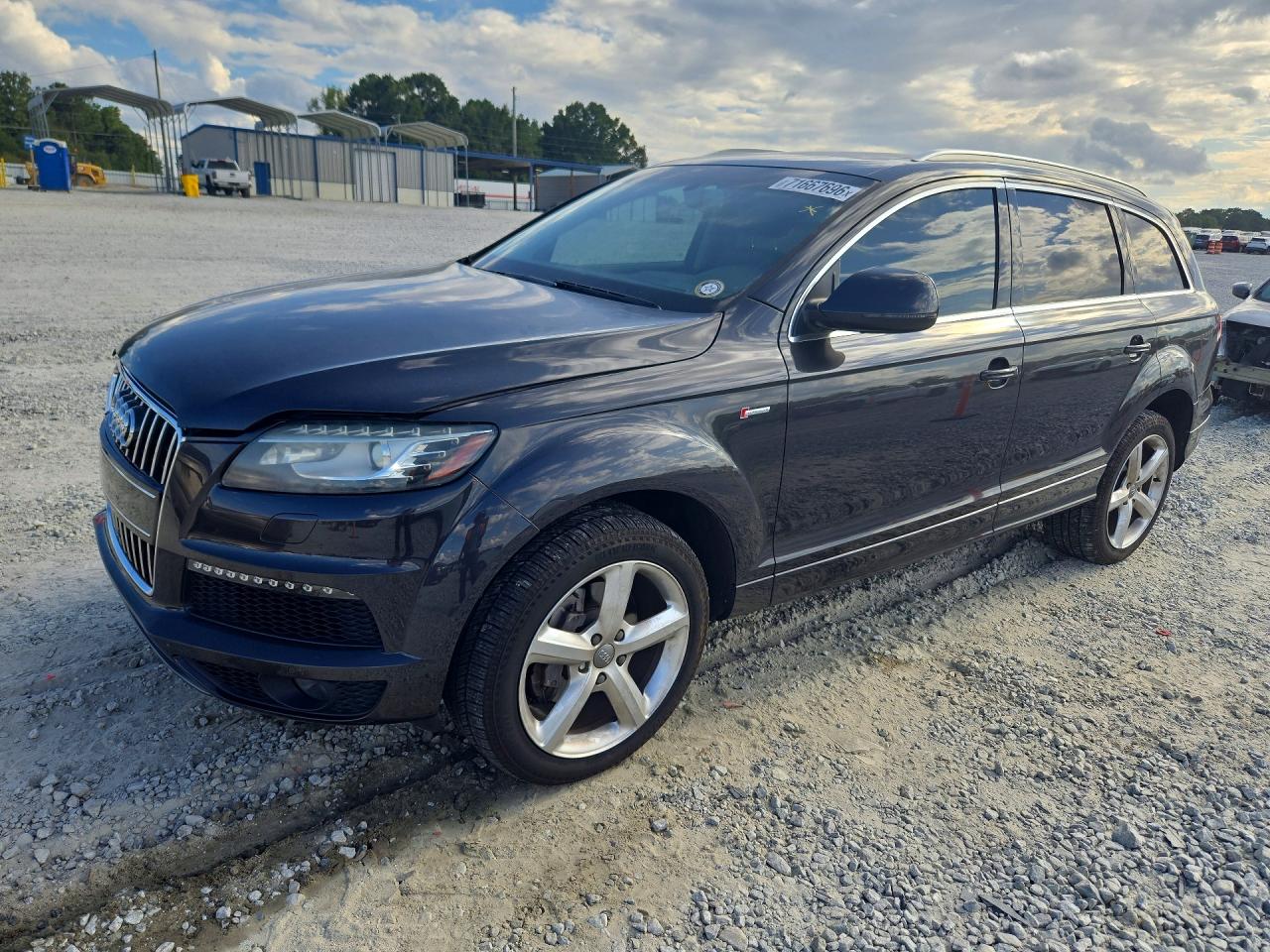 2015 AUDI Q7 S Line Prestige — Front 3/4