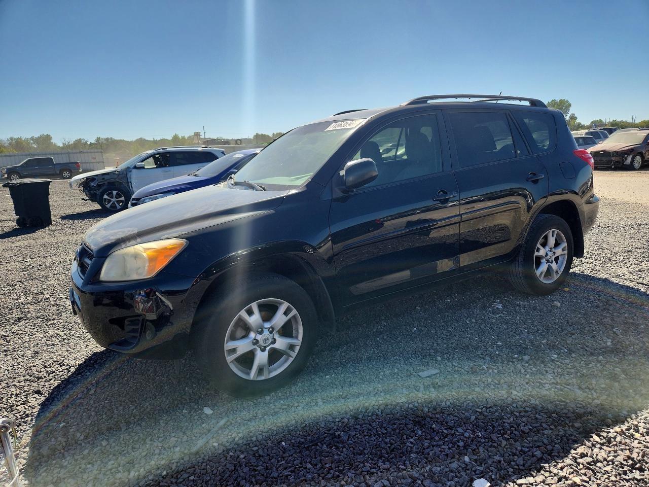 2012 TOYOTA RAV4 Standard — Front 3/4