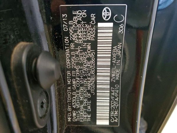2013 TOYOTA PRIUS — VINS