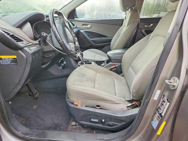 2013 HYUNDAI SANTA FE — DENT