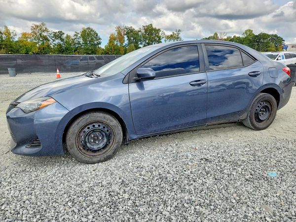 2018 TOYOTA COROLLA L/LE/SE/XLE/XSE — Front 3/4