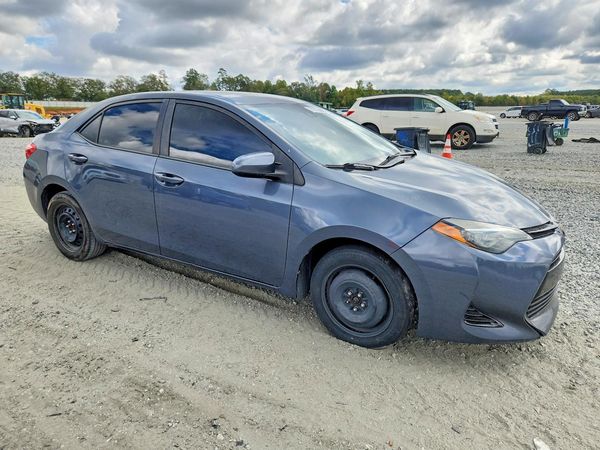 2018 TOYOTA COROLLA L/LE/SE/XLE/XSE — Passenger 3/4